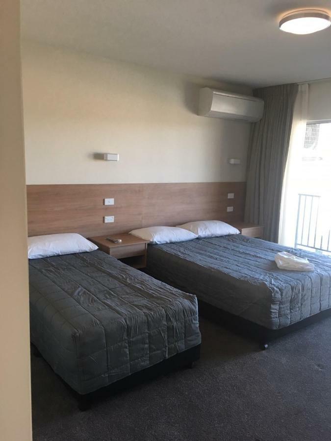 Rainbow Motel Kowen Экстерьер фото